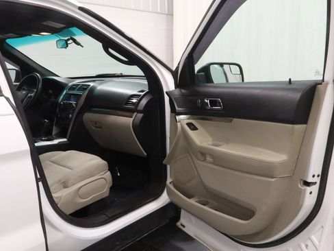 Used 2013 Ford Explorer 4WD image 11