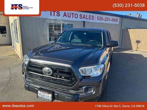 Used 2019 Toyota Tacoma SR image 1