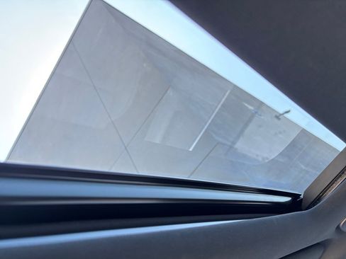 Used 2024 Genesis G70 2.5T w/ Sport Prestige Package image 19