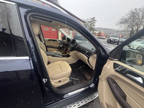 Used 2017 Mercedes-Benz GLS 450 GLS 450 AWD 4MATIC 4dr SUV image 25