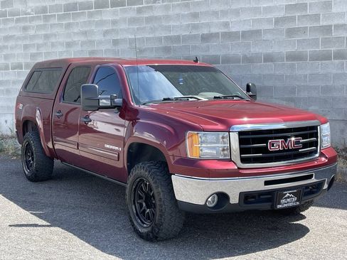 Used 2009 GMC Sierra 1500 SLE w/ Power Pack Plus AWD/4WD image 2