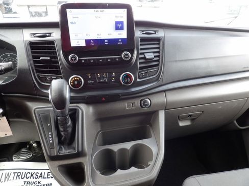 Used 2021 Ford Transit 350 XLT image 22