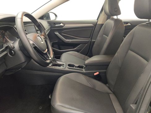 Used 2019 Volkswagen Jetta SE FWD image 17