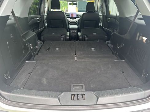 Used 2023 Ford Explorer XLT w/ Equipment Group 202A AWD/4WD image 60