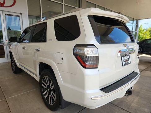 Used 2016 Toyota 4Runner Limited AWD/4WD image 10