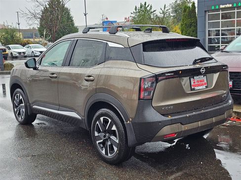 New 2026 Nissan Kicks SV image 4