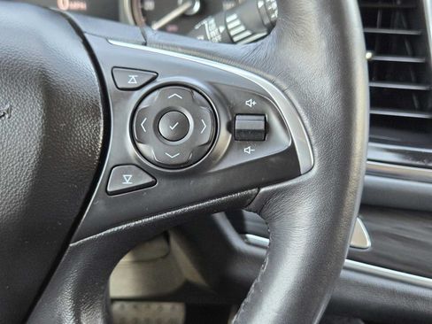 Certified 2020 Buick Enclave Essence FWD image 26
