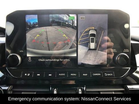 Used 2022 Nissan Pathfinder SL image 18