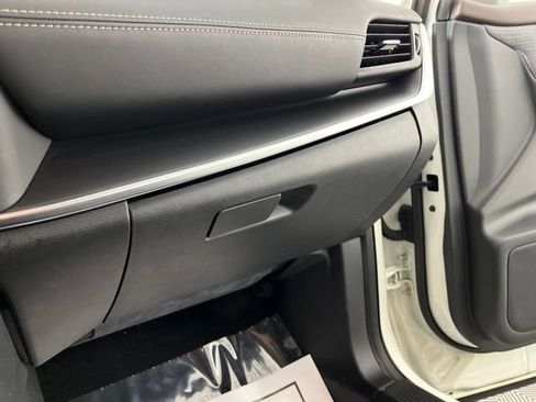 Used 2021 Nissan Rogue S FWD image 33