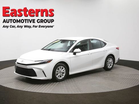 Used 2025 Toyota Camry LE image 55
