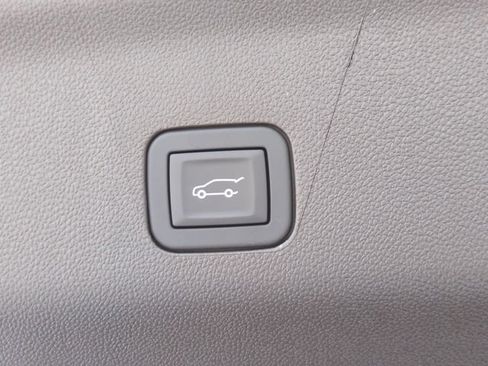Used 2026 GMC Yukon XL Elevation RWD image 15