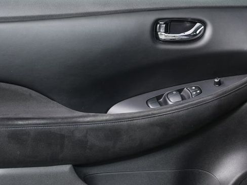 Used 2015 Nissan Leaf S w/ Charge Package image 10