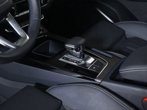 Certified 2024 Audi Q5 2.0T Premium image 19