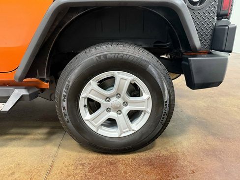 Used 2010 Jeep Wrangler Unlimited Sport image 88