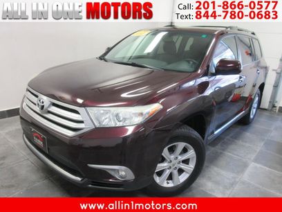 Used 2011 Toyota Highlander SE w/ Convenience Pkg