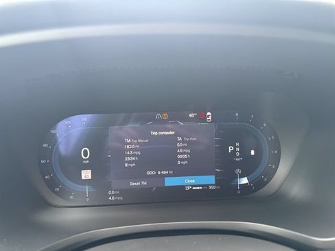 Used 2025 Volvo V60 B5 Cross Country Plus AWD/4WD image 16