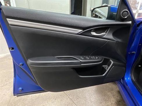 Used 2020 Honda Civic Sport image 10