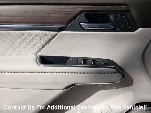 New 2026 GMC Acadia Denali w/ Super Cruise Package FWD image 17
