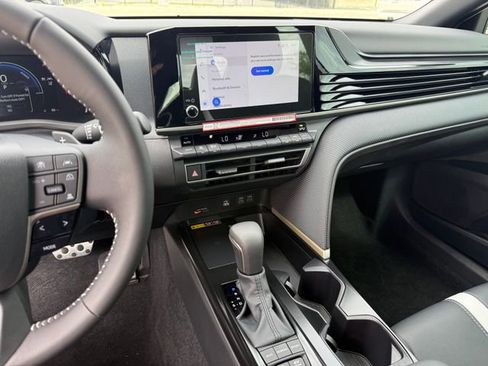 Used 2026 Toyota Camry SE w/ Convenience Package image 17