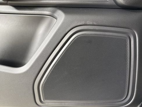 Certified 2023 Porsche Macan S AWD/4WD image 34