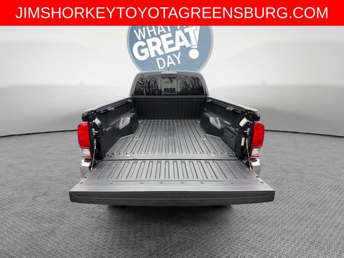 Used 2019 Toyota Tacoma SR5 image 25