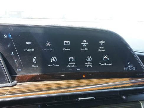 Used 2023 Cadillac Escalade ESV Premium Luxury w/ Performance Package AWD/4WD image 25