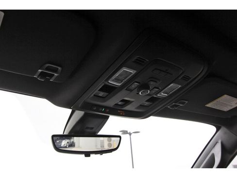 Used 2021 Chevrolet Tahoe Premier w/ Premium Package image 26