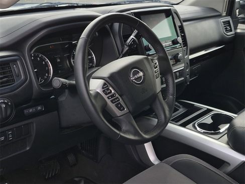 Used 2024 Nissan Titan SV w/ SV Convenience Package image 26
