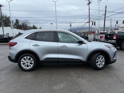 Used 2023 Ford Escape Active w/ Cold Weather Package image 3