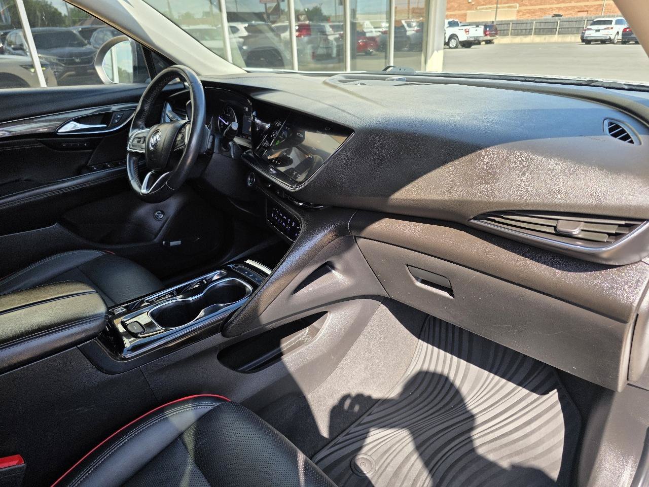 Used 2022 Buick Envision Essence w/ Technology Package II FWD image 18