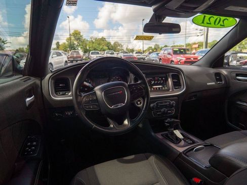 Used 2021 Dodge Charger SXT w/ Blacktop Package RWD image 11