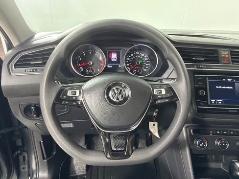 Used 2021 Volkswagen Tiguan S FWD image 15