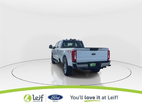 Used 2024 Ford F350 XLT image 7