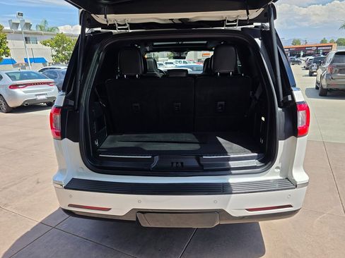 Used 2019 Lincoln Navigator Reserve w/ Cargo Package image 19