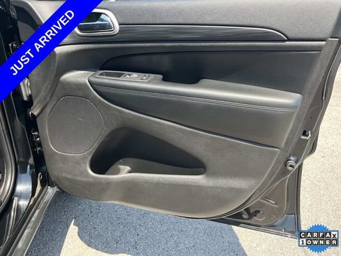 Used 2019 Jeep Grand Cherokee Laredo w/ Laredo X Package RWD image 22