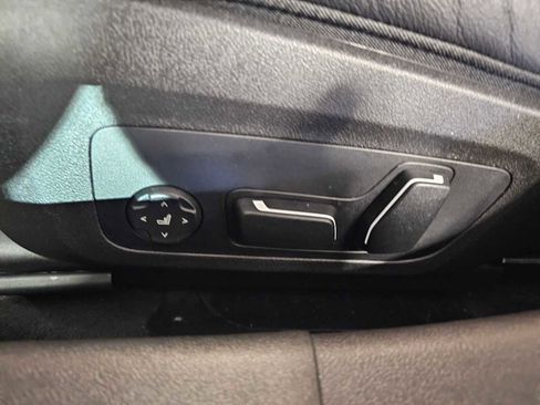 Used 2025 BMW 330i xDrive Sedan w/ M Sport Package image 29