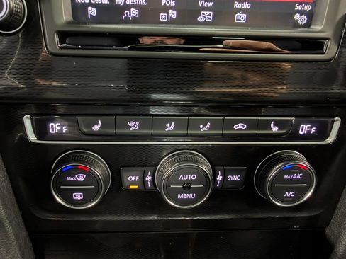 Used 2017 Volkswagen GTI Autobahn FWD image 19