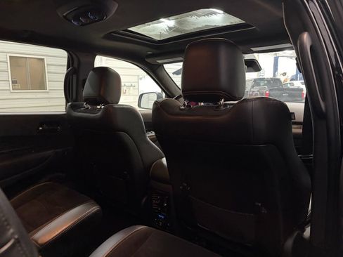 Used 2022 Dodge Durango R/T w/ Hemi Orange Plus Package AWD/4WD image 32