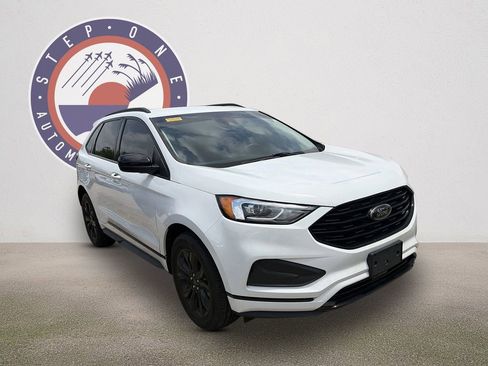Used 2023 Ford Edge SE w/ Black Appearance Package AWD/4WD image 2