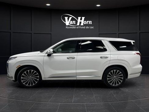 Used 2025 Hyundai Palisade Calligraphy image 4