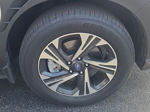 Certified 2025 Subaru Crosstrek 2.0i Premium image 28