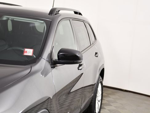 Used 2022 Jeep Cherokee Latitude Lux AWD/4WD image 13