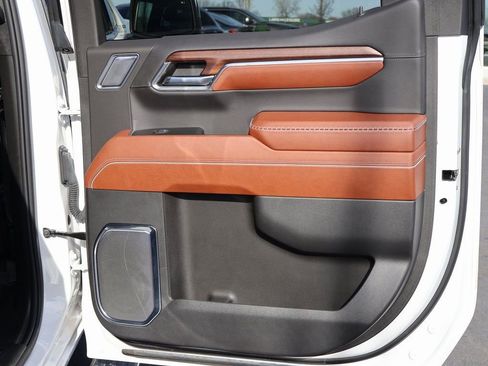 Used 2024 GMC Sierra 1500 Denali Ultimate image 17