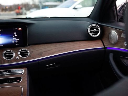 Certified 2022 Mercedes-Benz E 350 4MATIC Sedan image 26