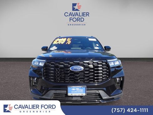 Used 2025 Ford Explorer ST-Line AWD/4WD image 5