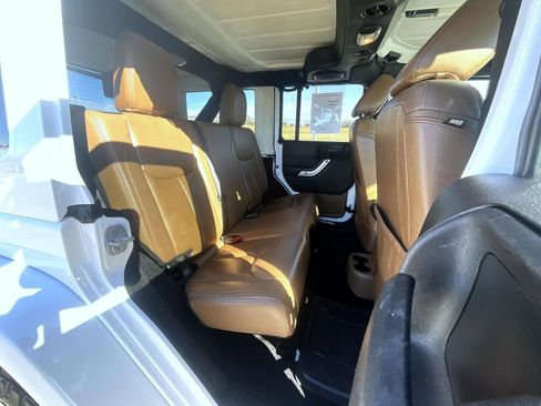 Used 2013 Jeep Wrangler Unlimited Sahara w/ Dual Top Group image 19