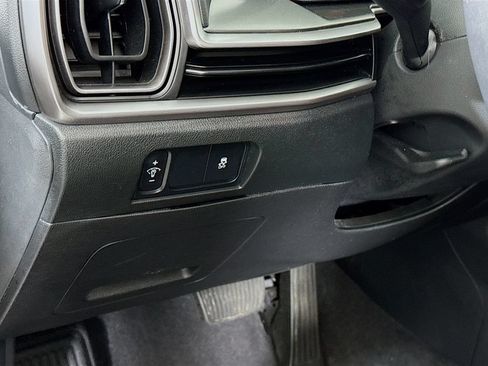 Used 2025 Kia Sorento S AWD/4WD image 19