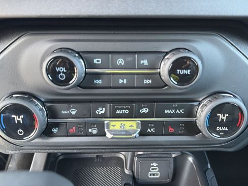 New 2026 Ford Bronco Outer Banks AWD/4WD image 21