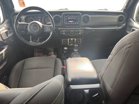 Used 2022 Jeep Wrangler Unlimited Sport AWD/4WD image 10