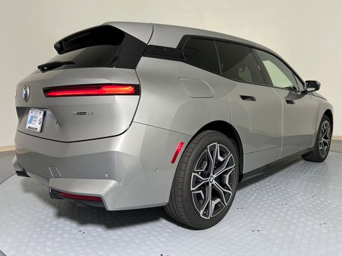 Used 2026 BMW iX xDrive45 image 9
